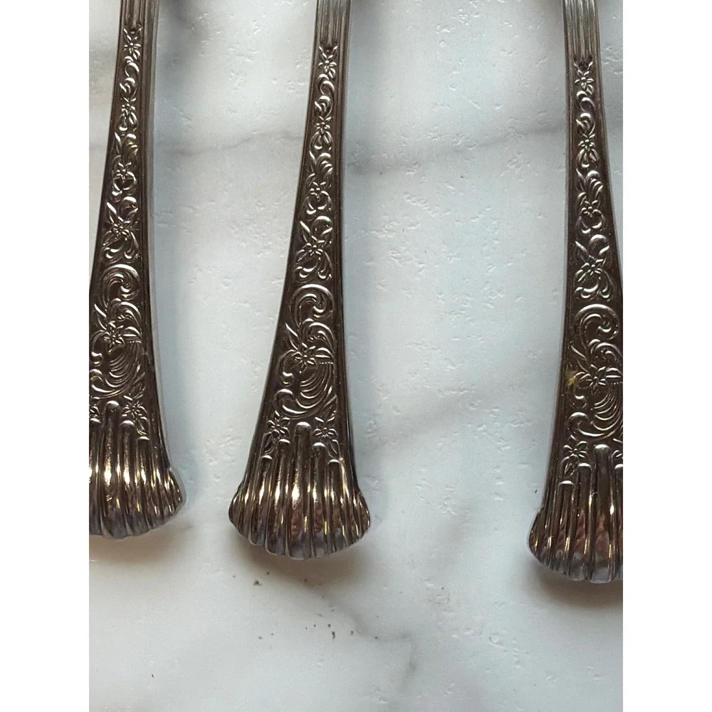 Wallace Flatware 8pc Silver Corsica Floral Scroll Ornate Replacement Set Dining
